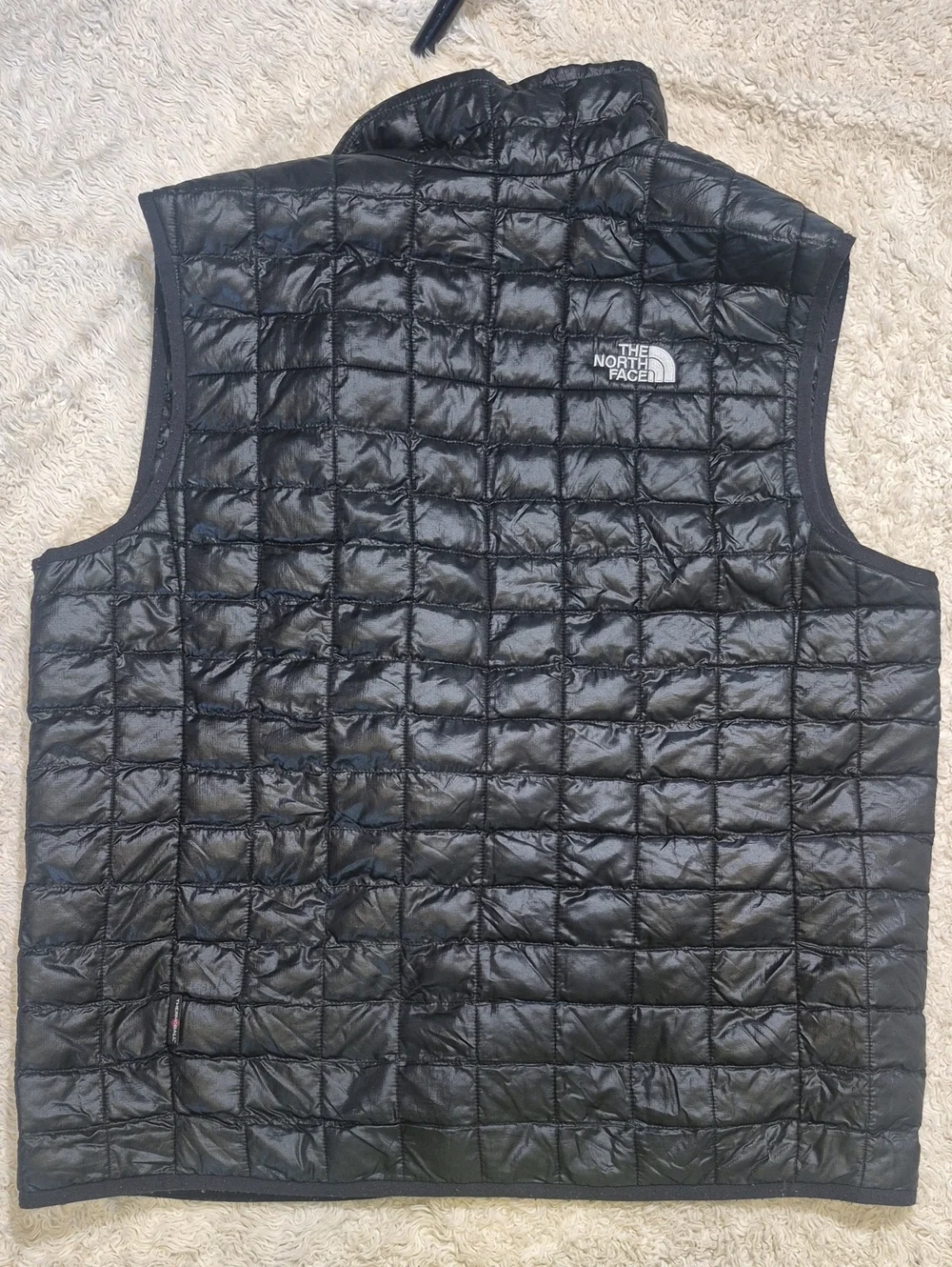 The North Face THERMOBALL black Eco Puffer Zip Up Outterwear Vest L *flaws*